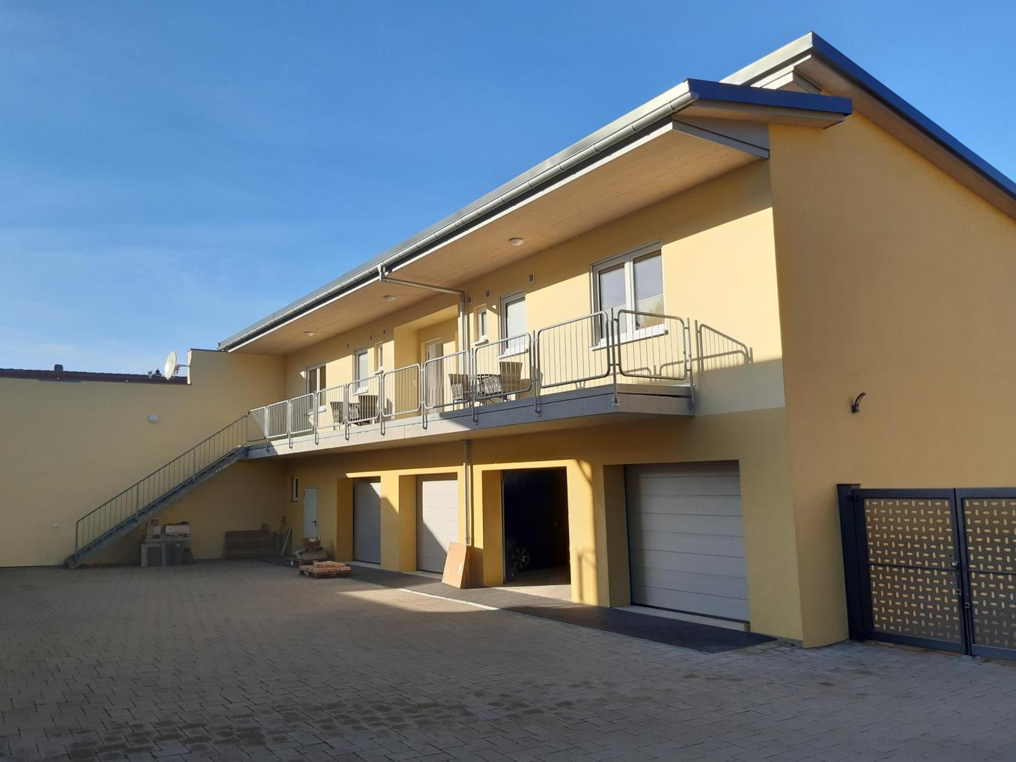 Kleine Auszeit - Ferienwohnungen In Flonheim Buitenkant foto